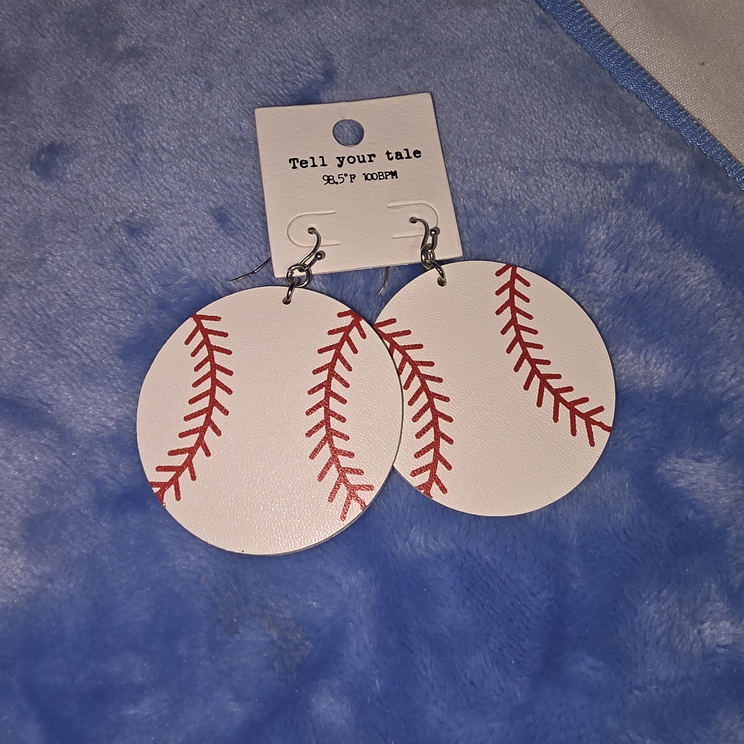 Tell Your Tale Baseball Earrings 8$